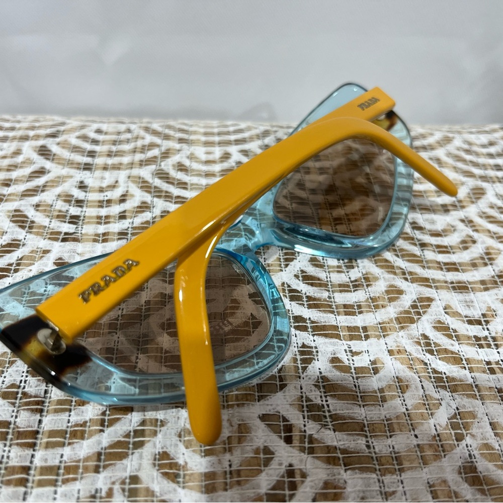 Prada PR 11VSF Sunglasses | Cat Eye Style | New with Sticker | No Box - Picture 8 of 11